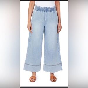 Alice + Olivia Light Blue Wide-Leg Elastic Waist Jeans